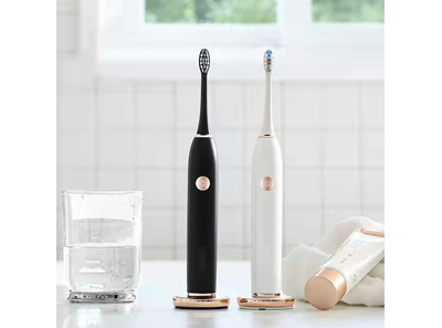 Good electric toothbrush effectively reduce the damage of the bristles to the gums.